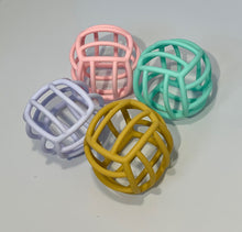 Load image into Gallery viewer, All 4 colours in silicone teething balls.
